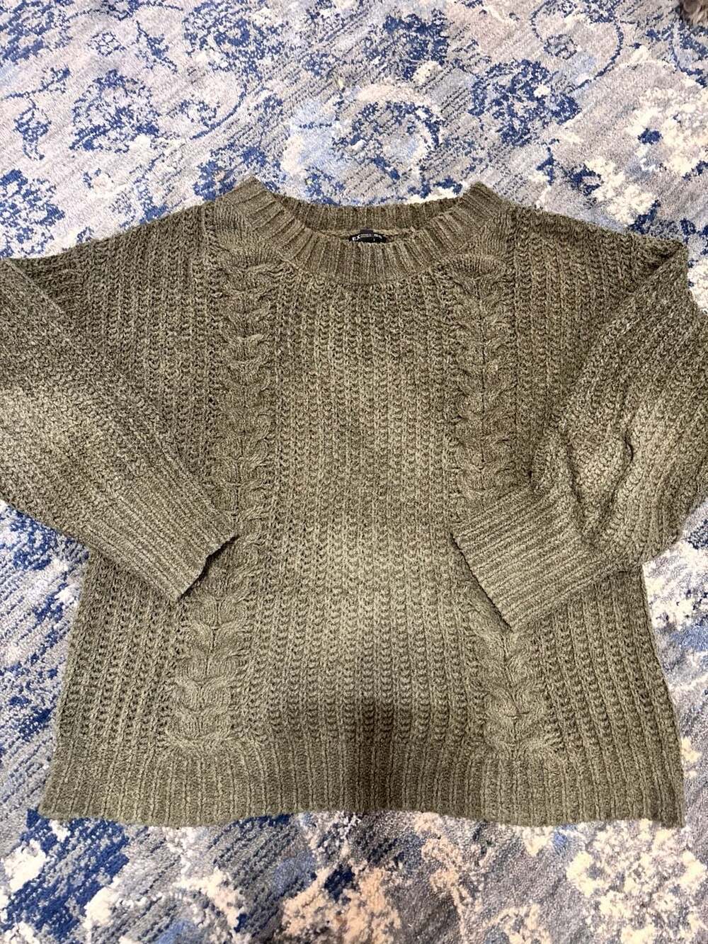 Express Cable Knit Sweater Size M Olive Green